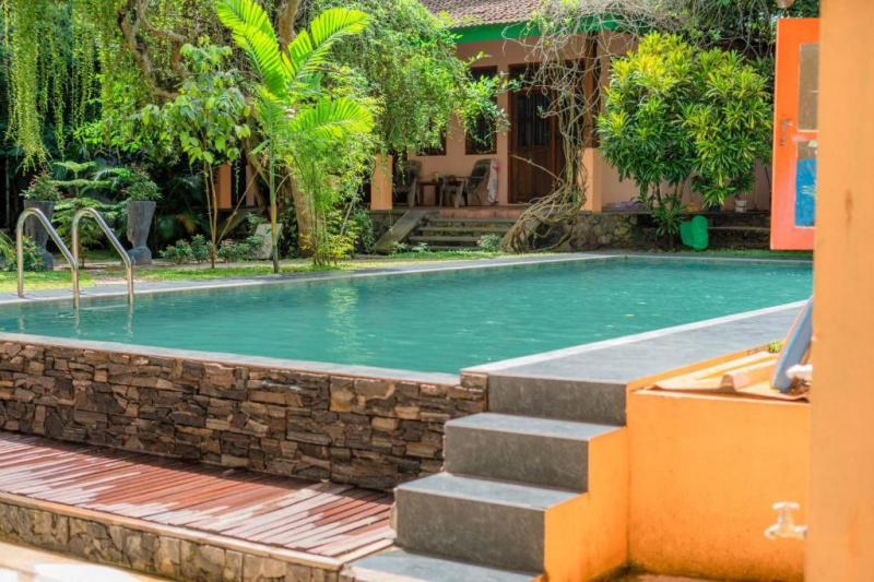 Monkey Villa 3*